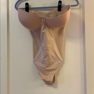 Va Bien low back body suit NWOT